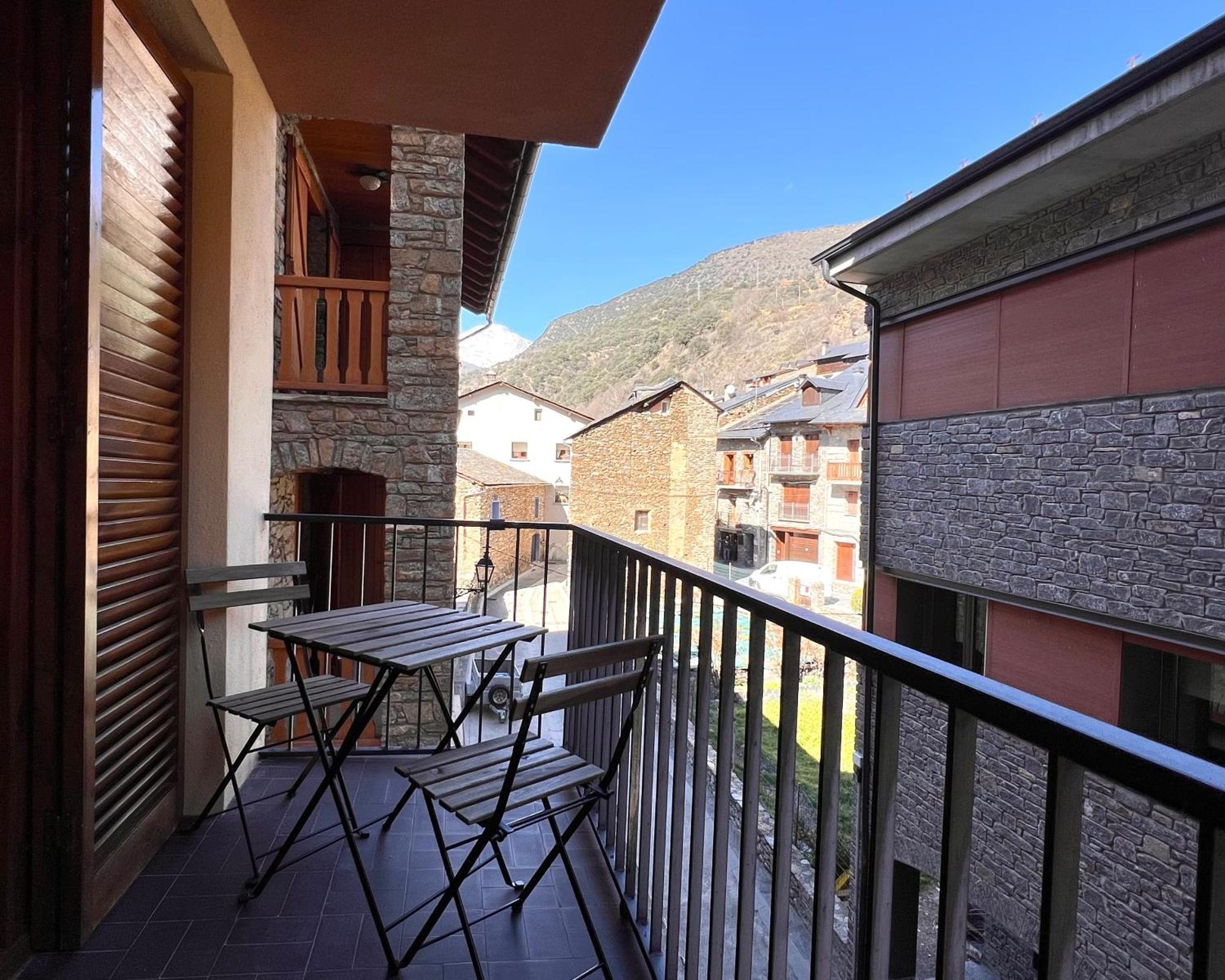 Apartaments Matxicots - L'Amfitriona Rialp Extérieur photo